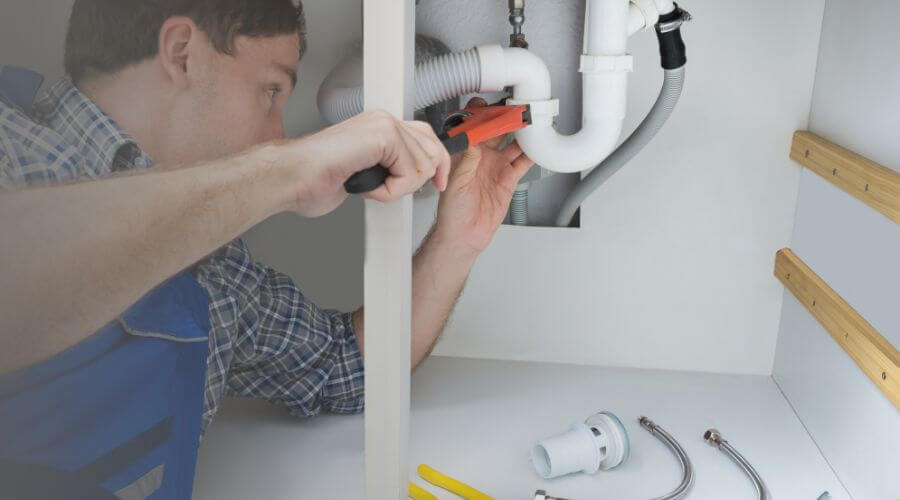 Local tankless water heater installation in Johnston, IA